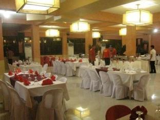 The Royal Coast Tourist Inn Панглао Екстериор снимка