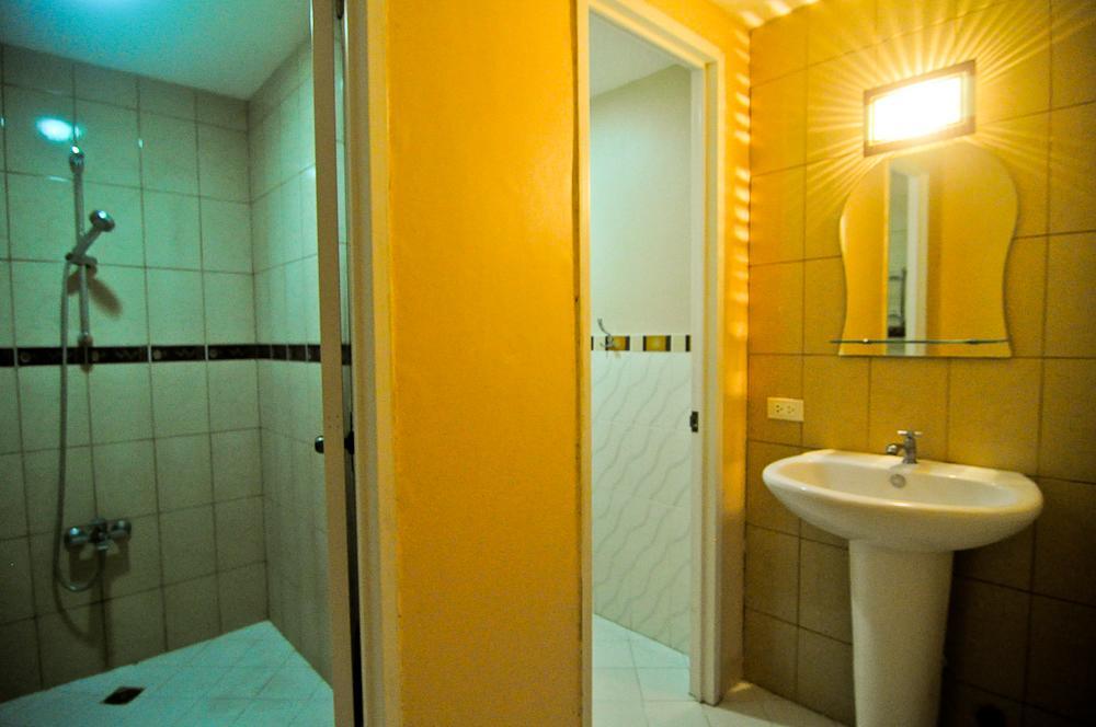 The Royal Coast Tourist Inn Панглао Екстериор снимка
